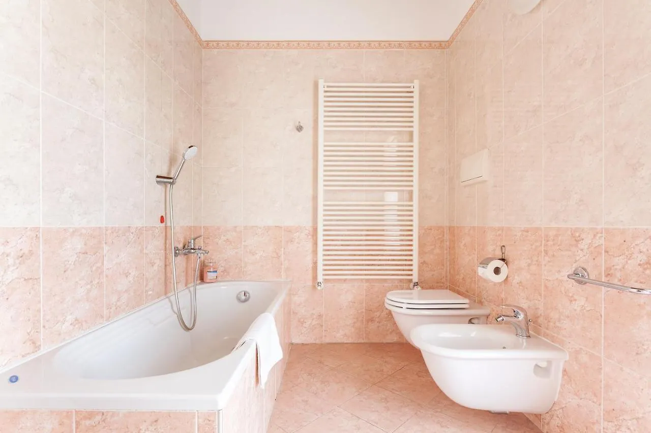 Apartment Misiadele Carnago